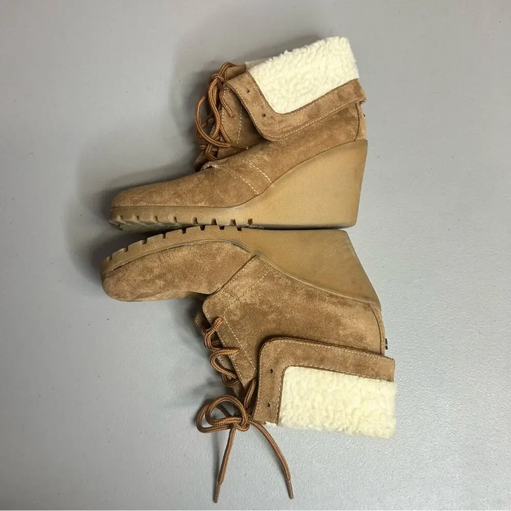 PRICE DROP Nautica New Rendon Suede Faux Fur Trim Booties Boots Size 6.5